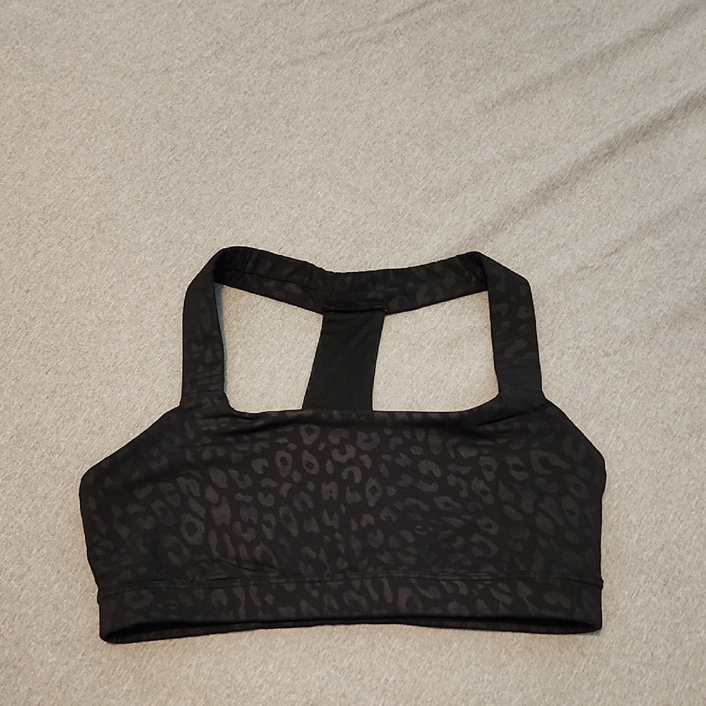 GaptFit black leopard print racerback sports bra